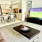 Two Comfy Bedrooms Apartment
